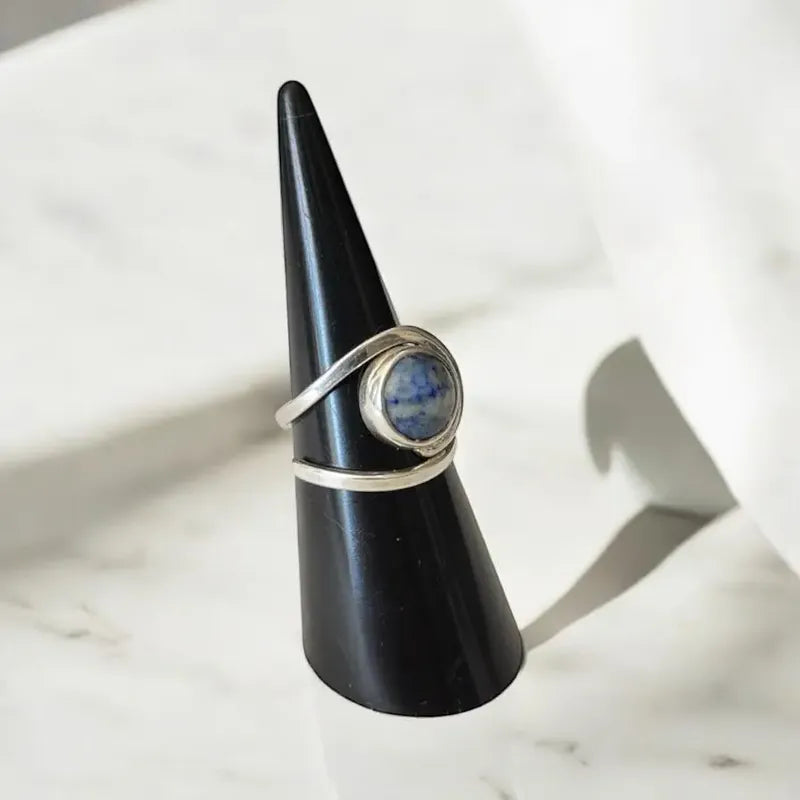 Anillo Espiral de Lapislázuli