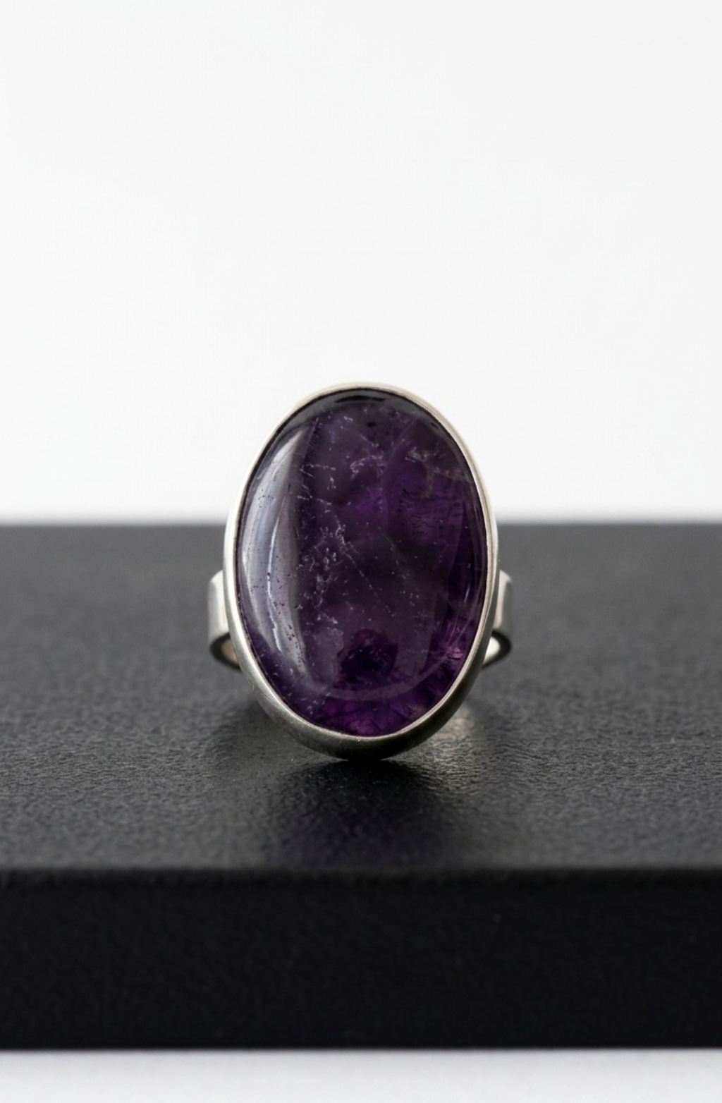 Anillo Oval de Amatista