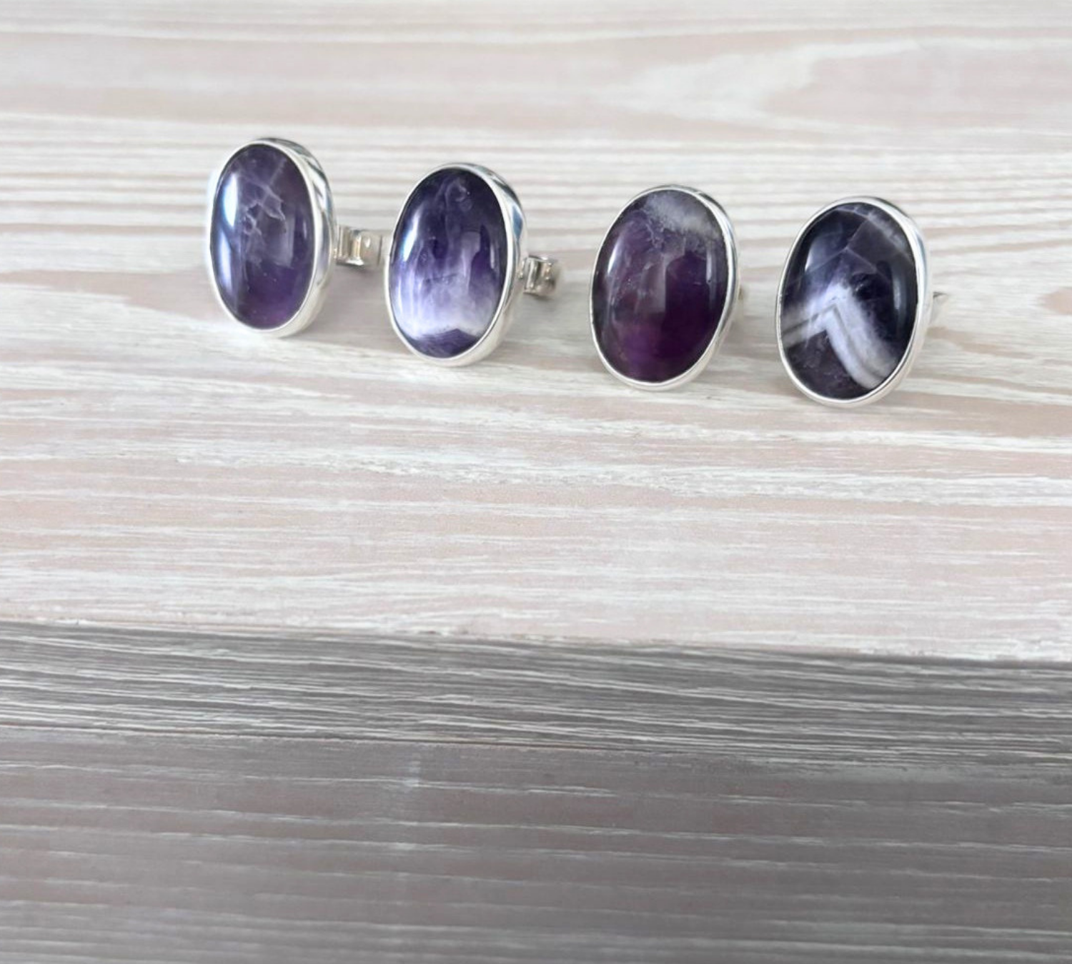 Anillo Oval de Amatista