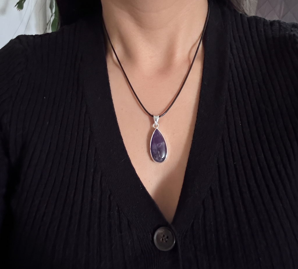 Dije de Amatista Gota