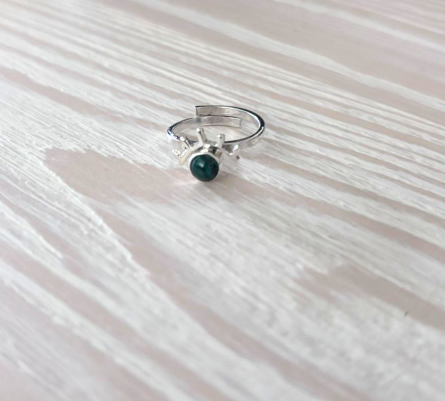 Anillo ojo de Malaquita